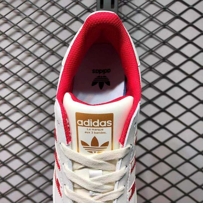 Оригинални кецове * ADIDAS SUPERSTAR Christmas Cloud * EU40