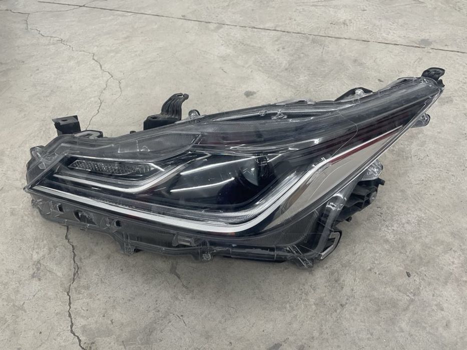 Фар за тойота корола