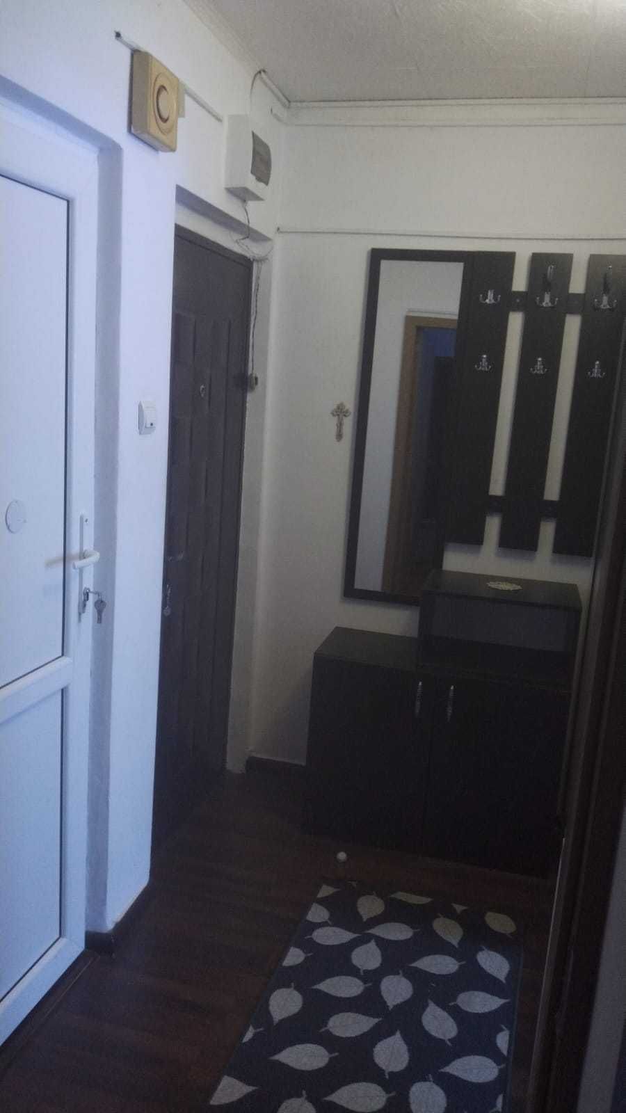 Închiriez apartament 2 camere