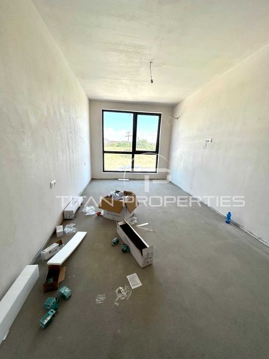 Продава се Тристаен апартамент в Пловдив, Остромила - 122 кв.м за 1282 €/кв.м - Снимка #4