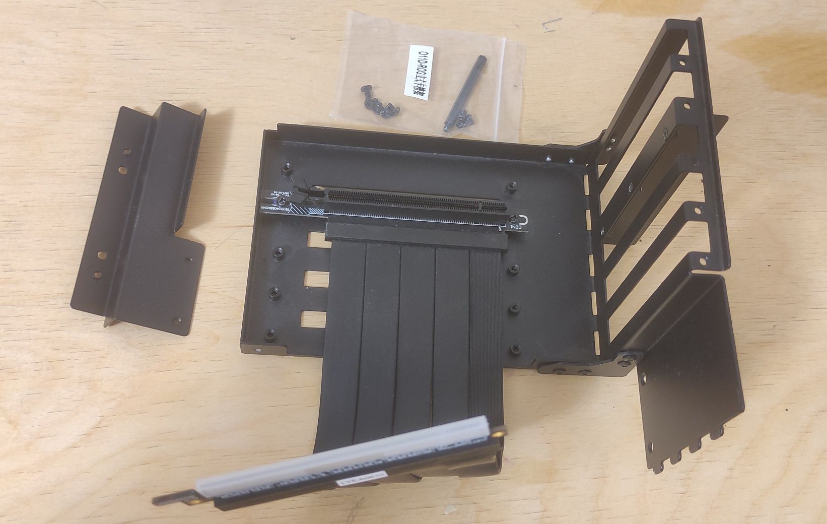Продам райзер для видеокарты (vertical gpu mounting kit) pci express 4