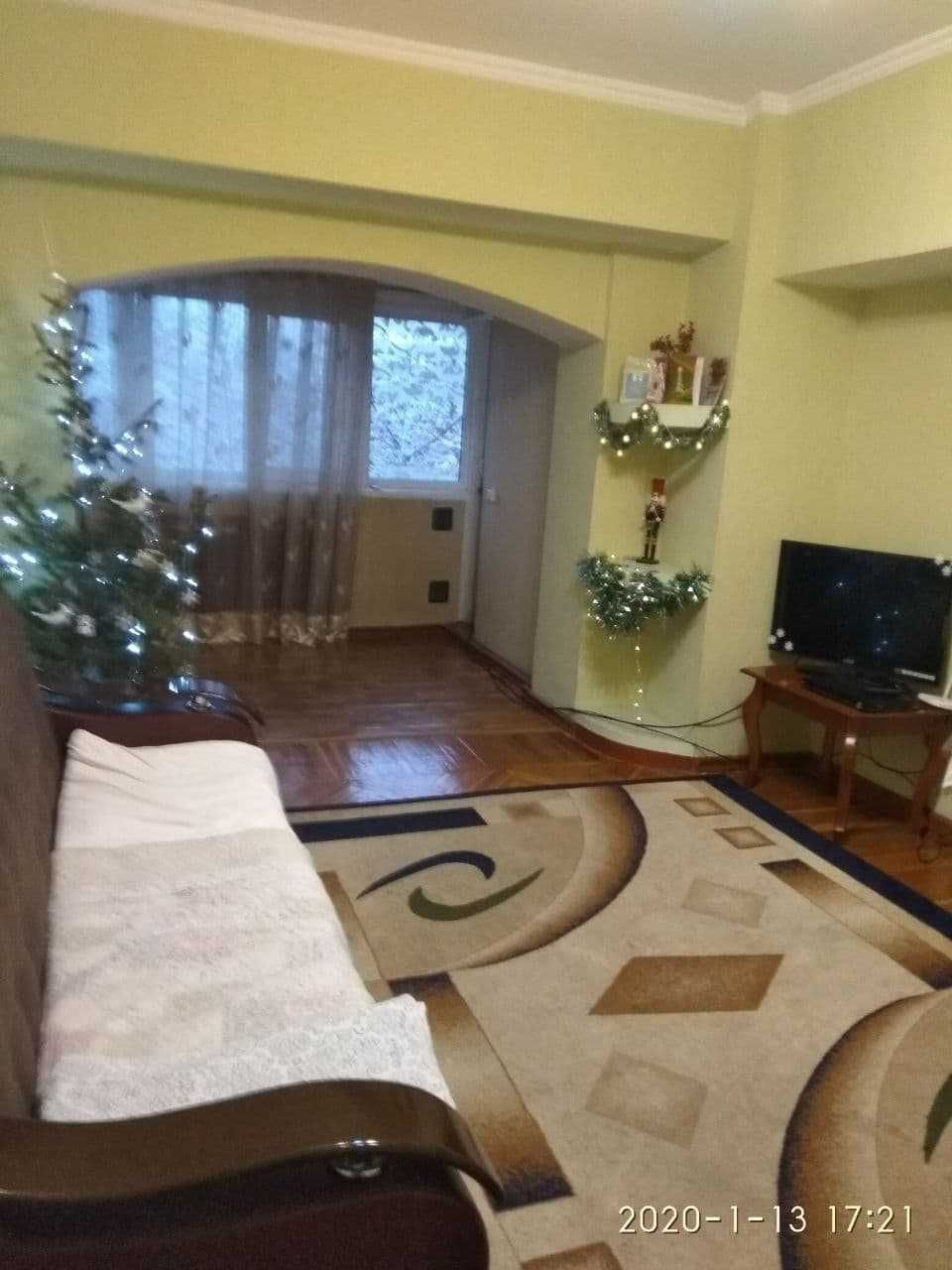 2ком/7этаж/9этажей  - Ц-2,  Алайский рынок 60кв