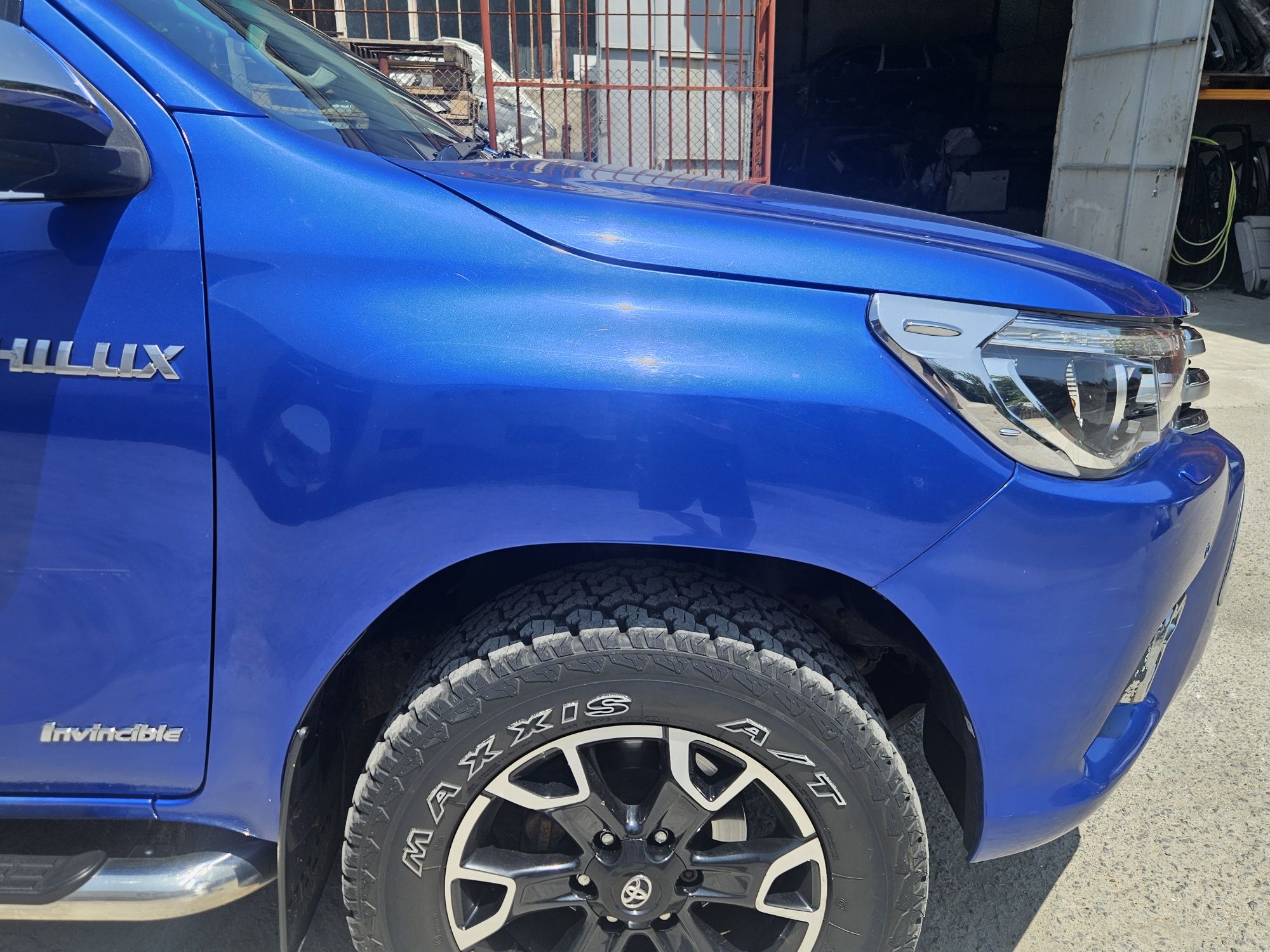 Ляв/десен калник за Toyota Hilux 2016г