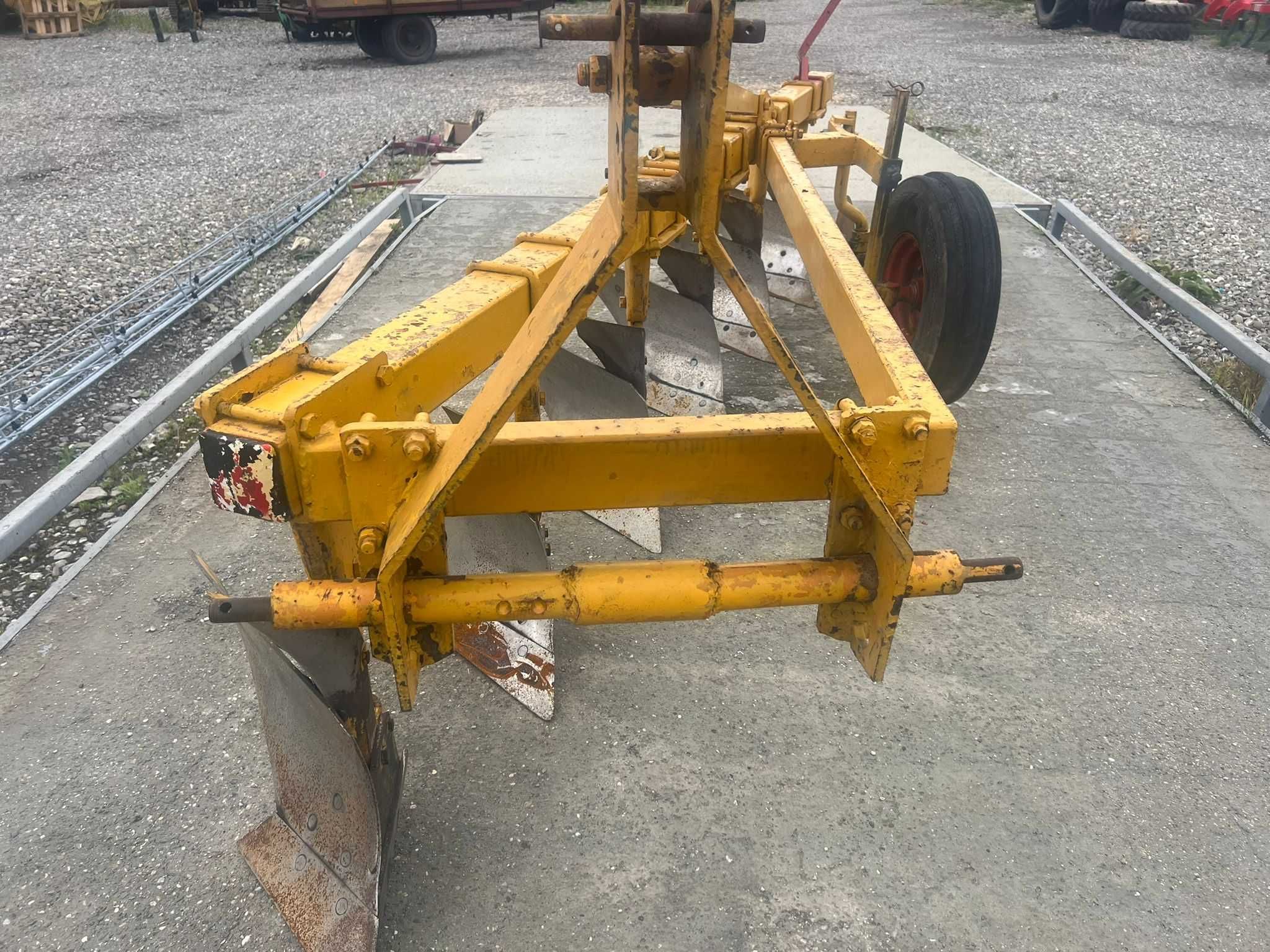 Plug Rumptstad RV620 - cu 6 Trupite