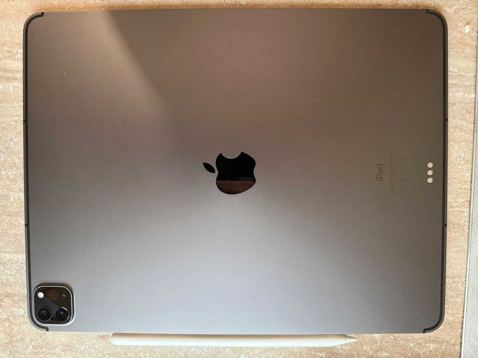 Ipad Pro 12.9 inch 5th generation 128 gb
