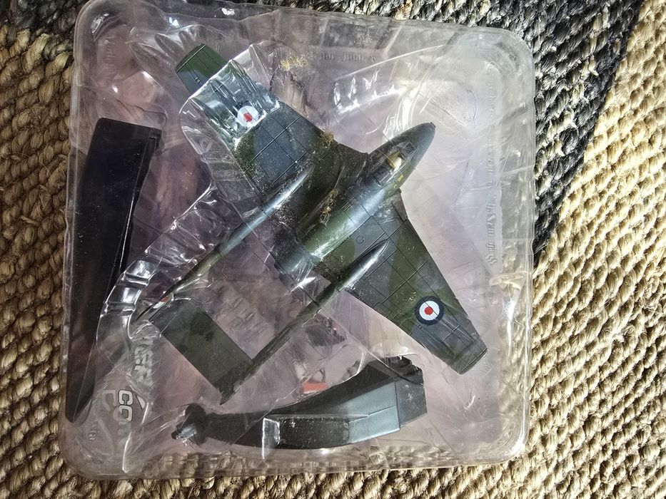 Machete avioane Amercom 1:72