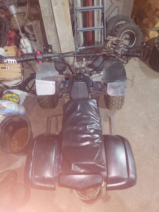 De vânzare atv 125 sau vând pe piese