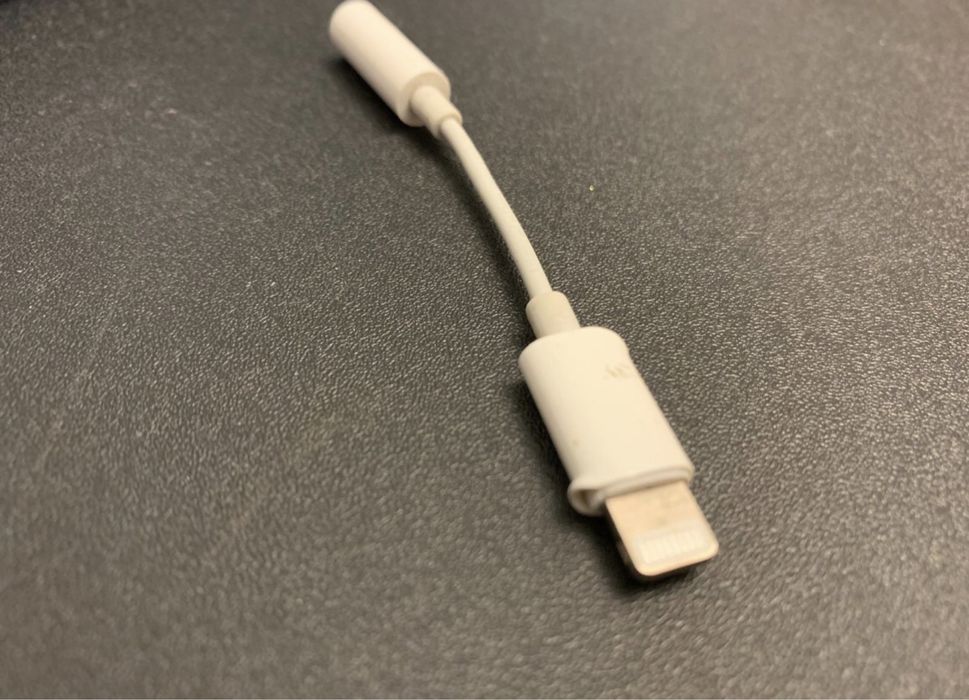 Cablu adaptor casti Lightning la Jack 3.5 ORIGINAL