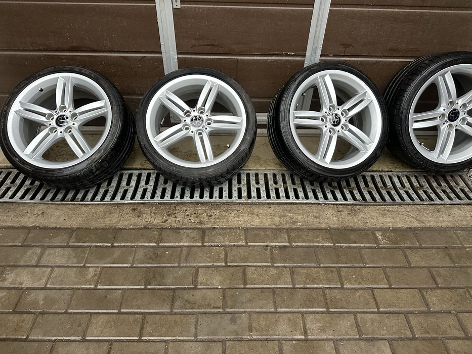 Set jante aliaj in 2 marimi  pe 18 Bmw 5x120