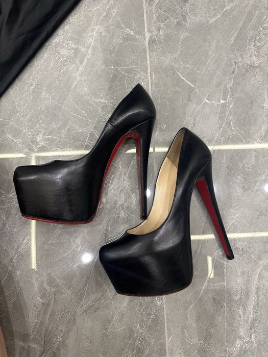 Christian louboutin туфли