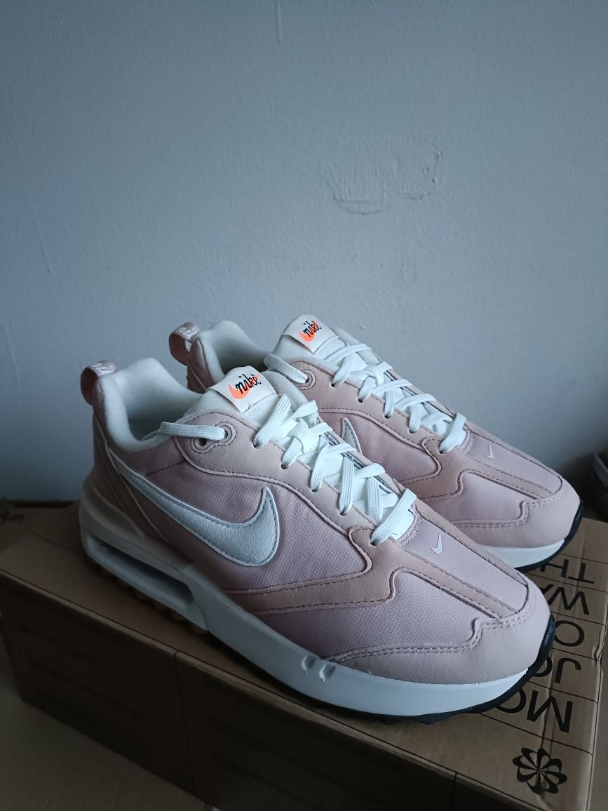 Nike Air Max Dawn номер 39