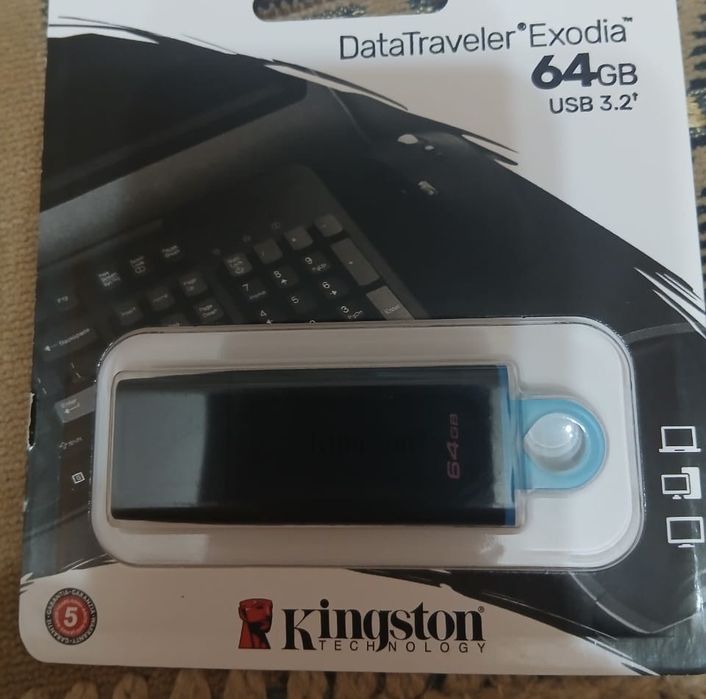 DataTraveler Exodia (объём 64 ГБ) — обозначение DTX/64GB.