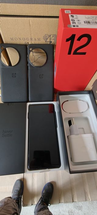 Като нов OnePlus 12 , 12/256