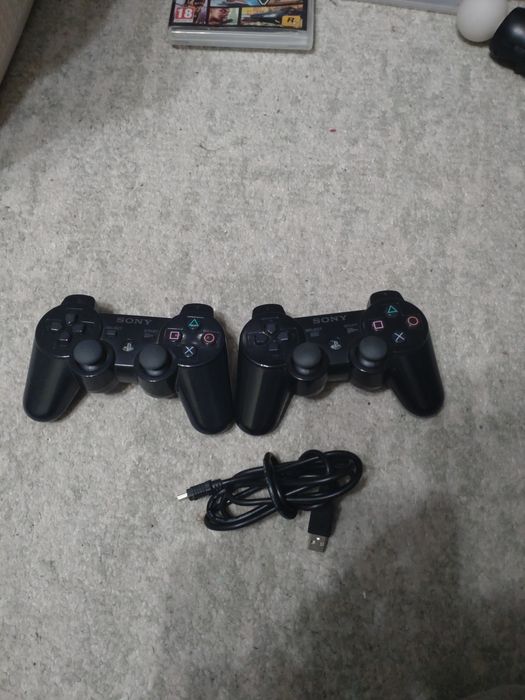 СПЕШНО!! Конзола PS3 super slim.