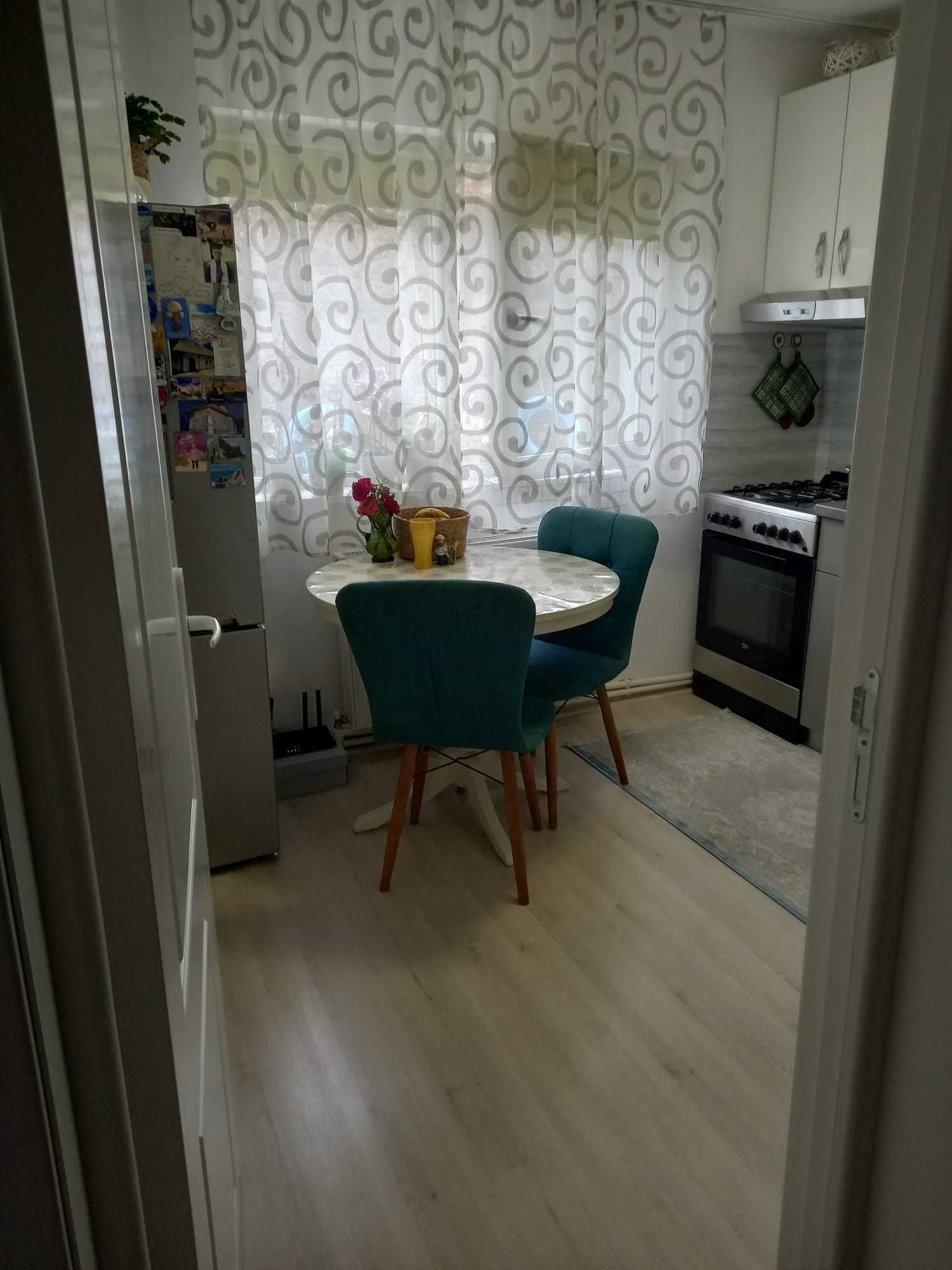 Vand ap 3 camere decomamdat,parter,Orsova