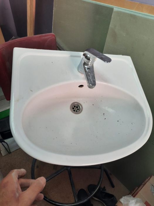 Раковина в отличном состоянии