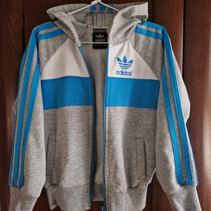 Горнище Adidas с цип за 4 години или ръст 104-110 см.
