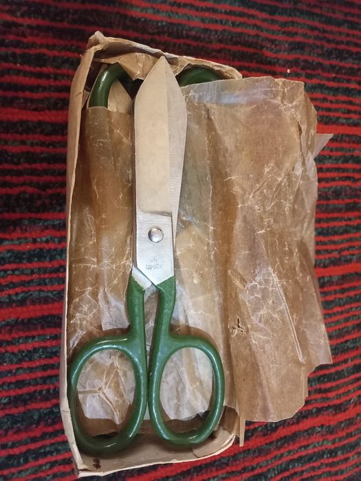 Российский ножницы  швейные для кожа