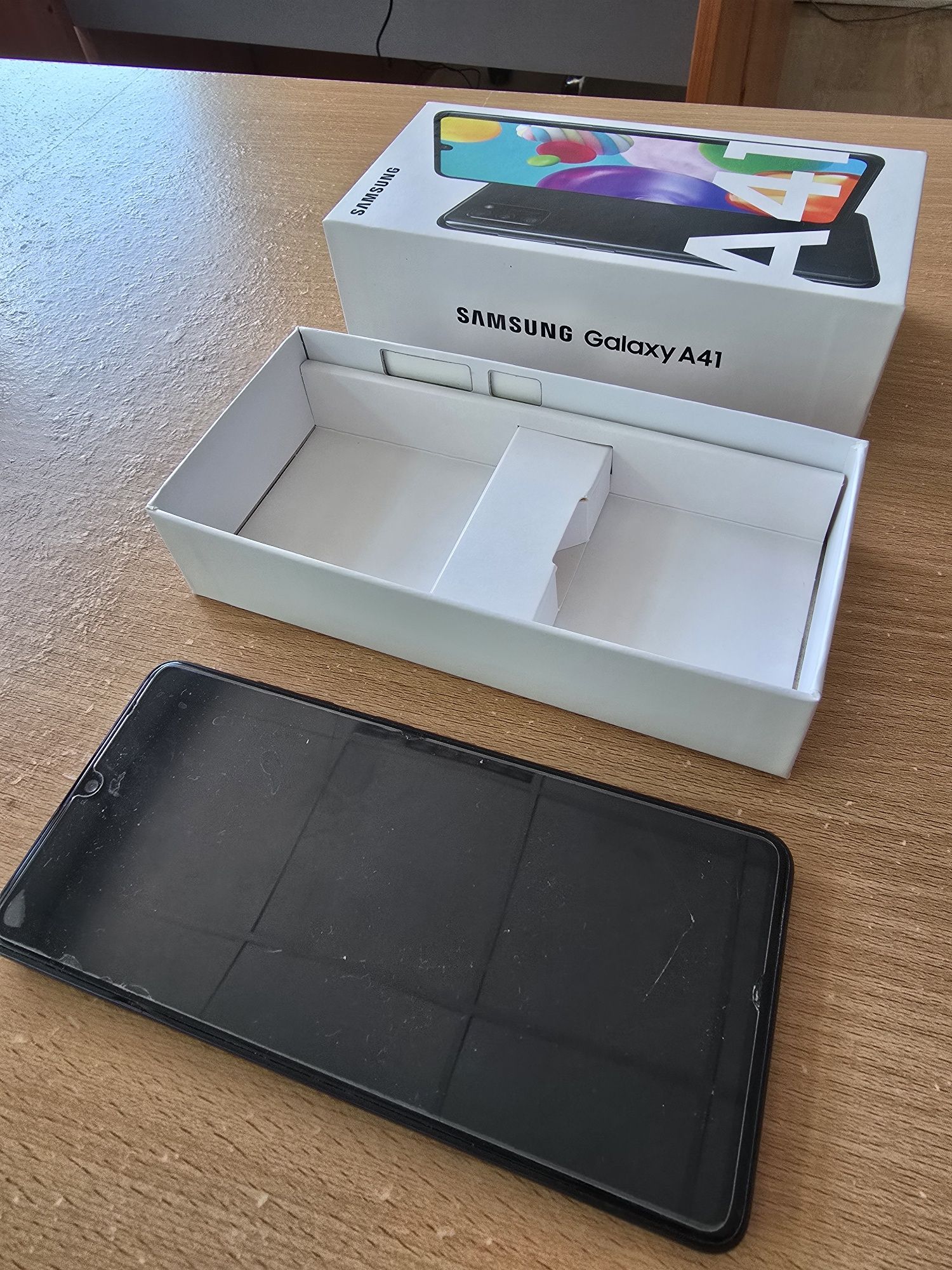 Samsung A41 Смартфон + кейс