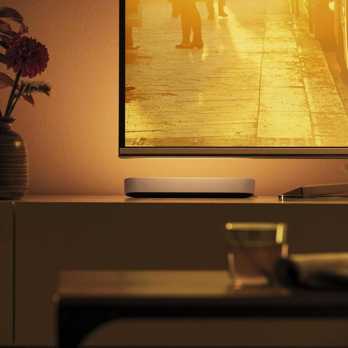 Комплект 2 лампи LED Philips HUE Play White & Color + захранване