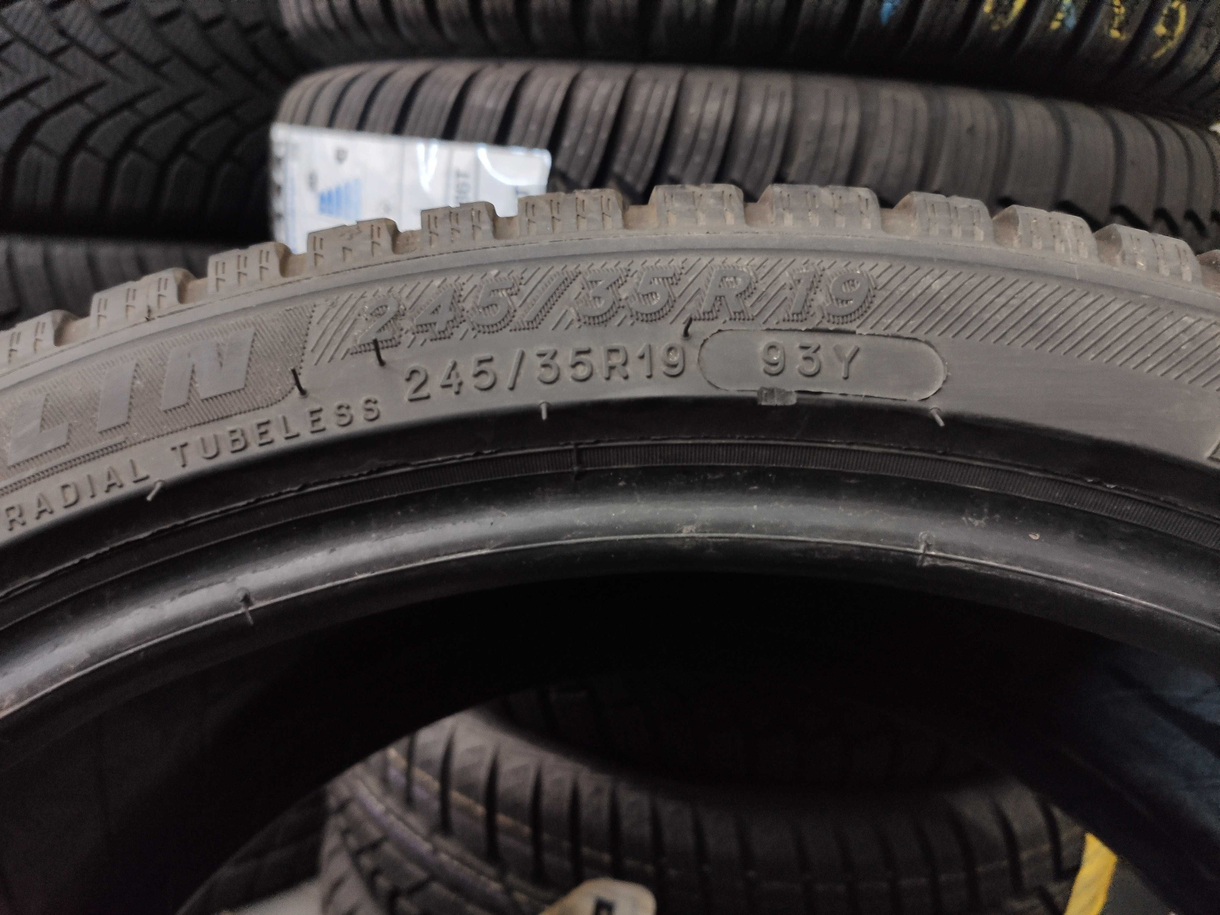 4бр Всесезонни Гуми 245 35 19 - Michelin