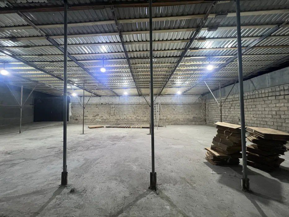 Помещение под склад или цех на Учтепе ( литературный)