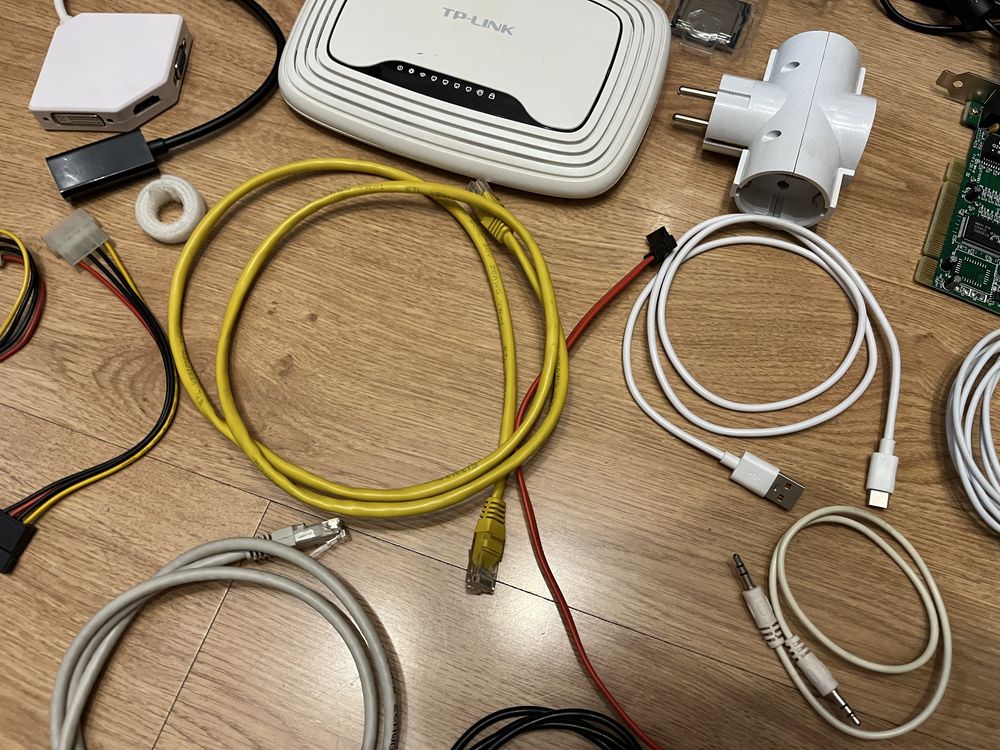 ПРОМО ЛОТ Електроника/рутер/кабел/USB/Apple/Intel/зарядно/HDMI/батерия