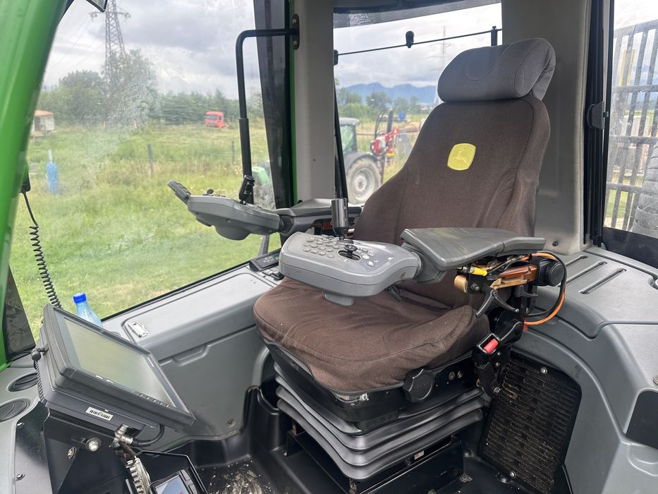 Forwarder john deere 1110E