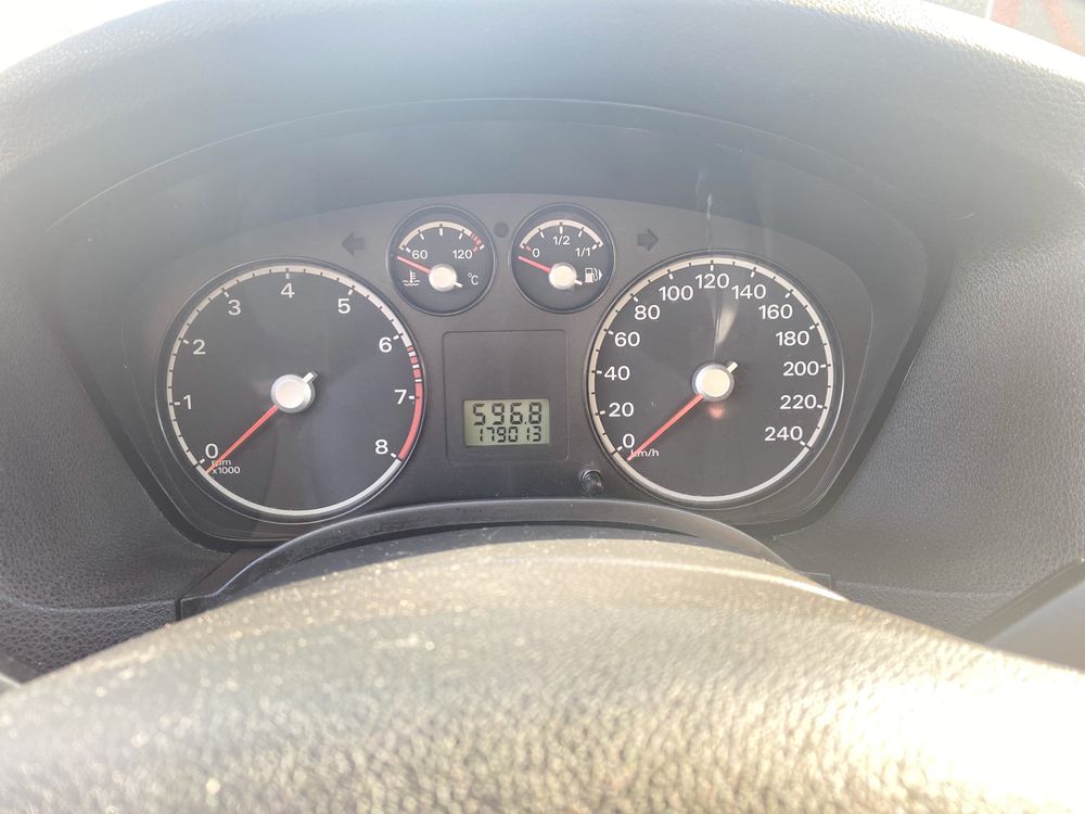 Ford Focus 2 1.6 benzina