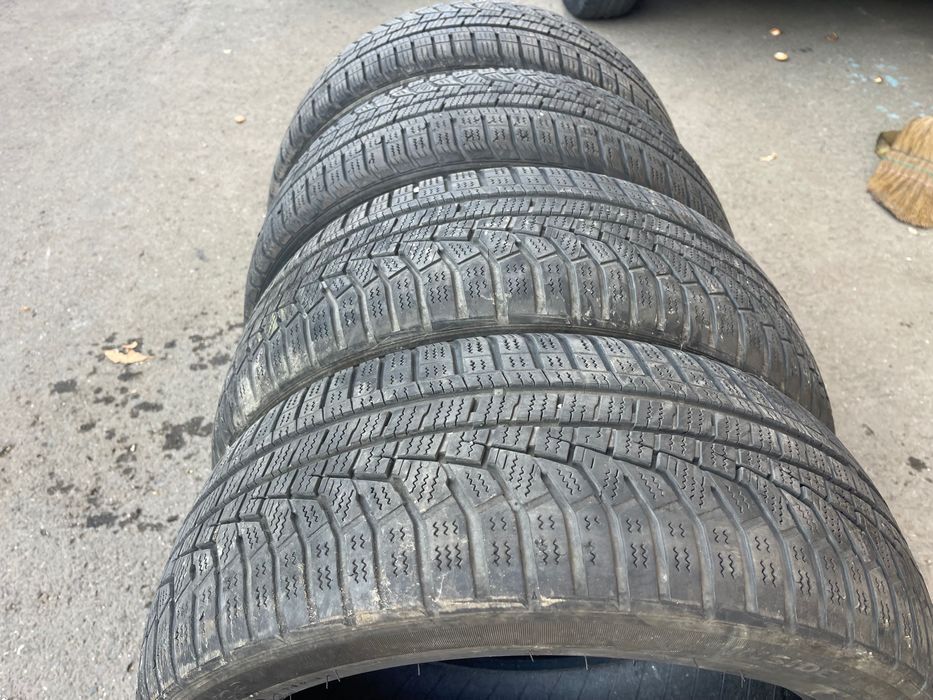 Cauciucuri de iarnă 195/50/16 Hankook dot 2019
