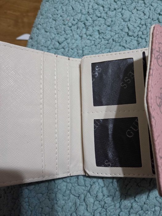 Ново Протмоне Guess