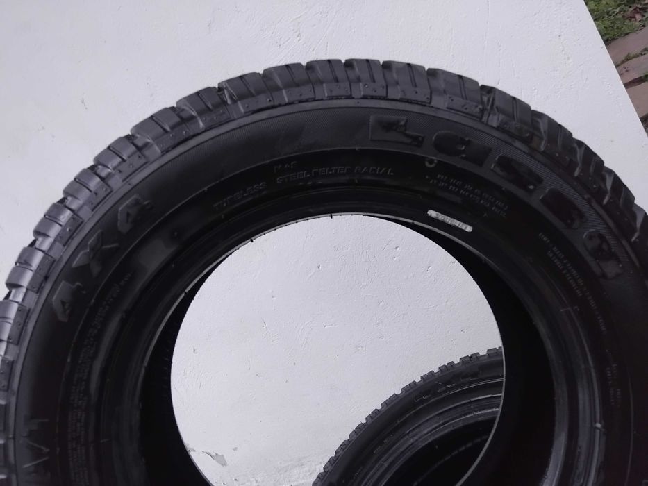 4 броя зимни гуми, 2х2 комплект