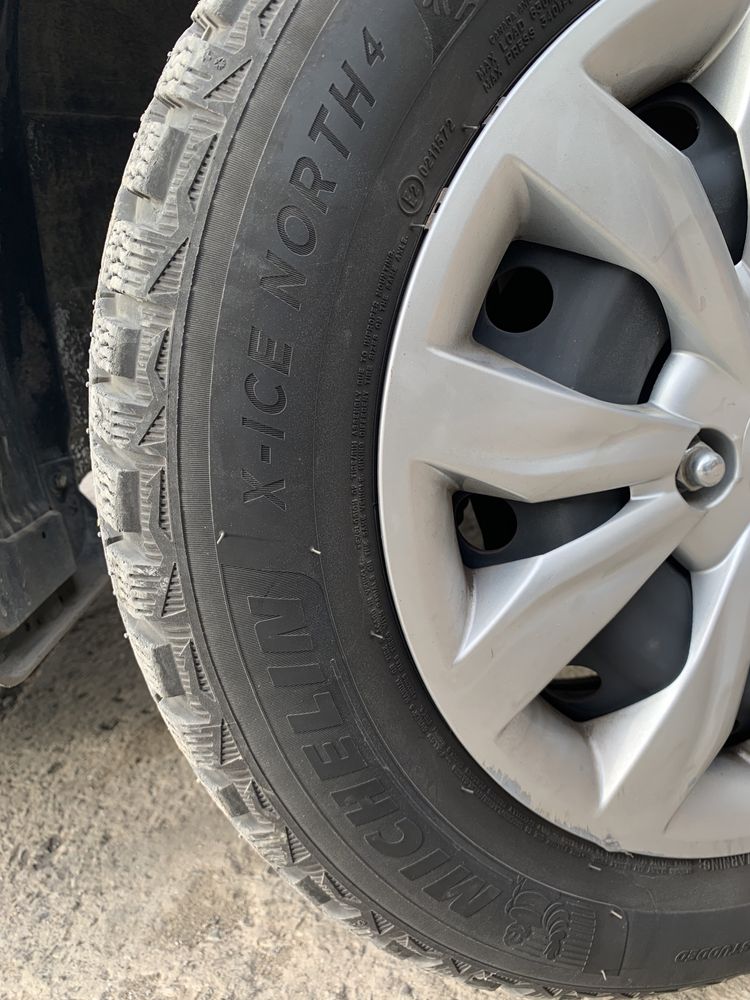 MICHELIN X-Ice North 4 185/65 R15 с шипами