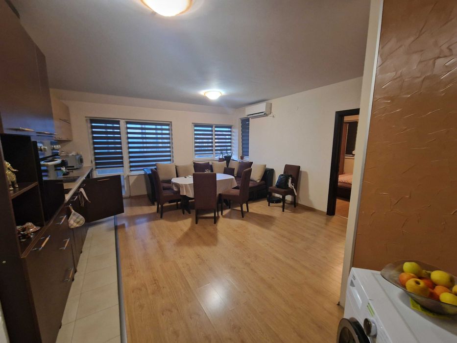 Продава се Тристаен апартамент в Благоевград, Еленово 1 - 90 кв.м за 1223 €/кв.м - Снимка #1