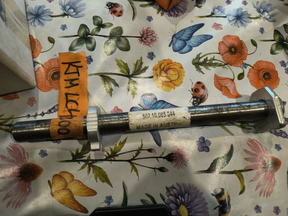 Ktm lc4 чисто нови части за ктм лц4