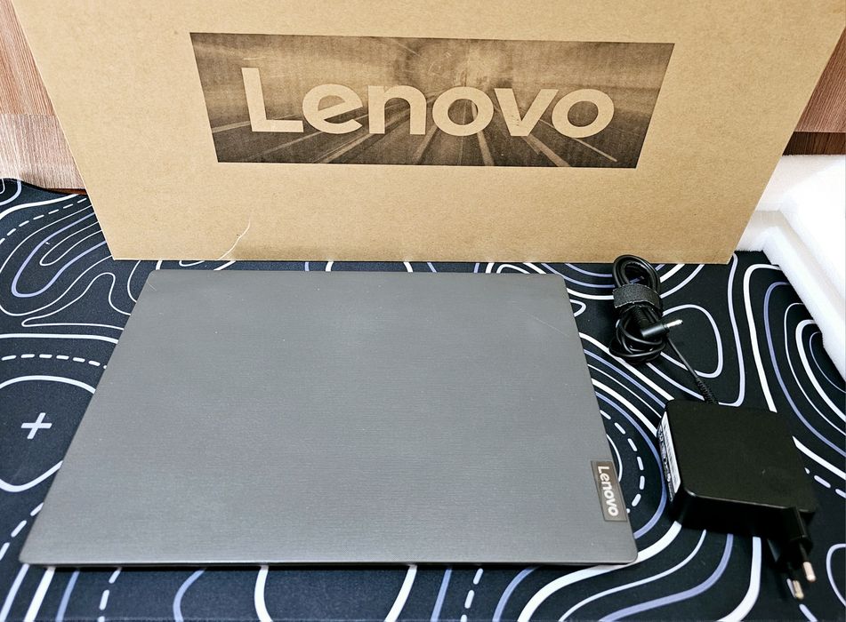 Lenovo Gold 14 ozu8,ssd128!