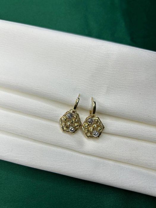 Рассрочка 0% по 31405 тг в месяц. Серьги из желтого золота