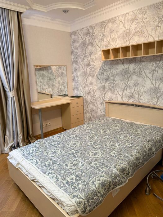 Спальний гарнитур