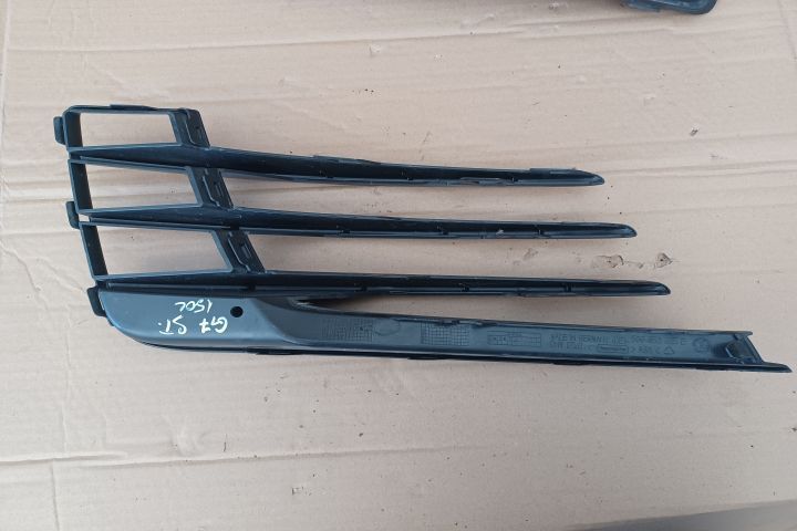 Grila bara fata dreapta 5G0853665E Volkswagen VW Golf 7 [2012 - 2017]