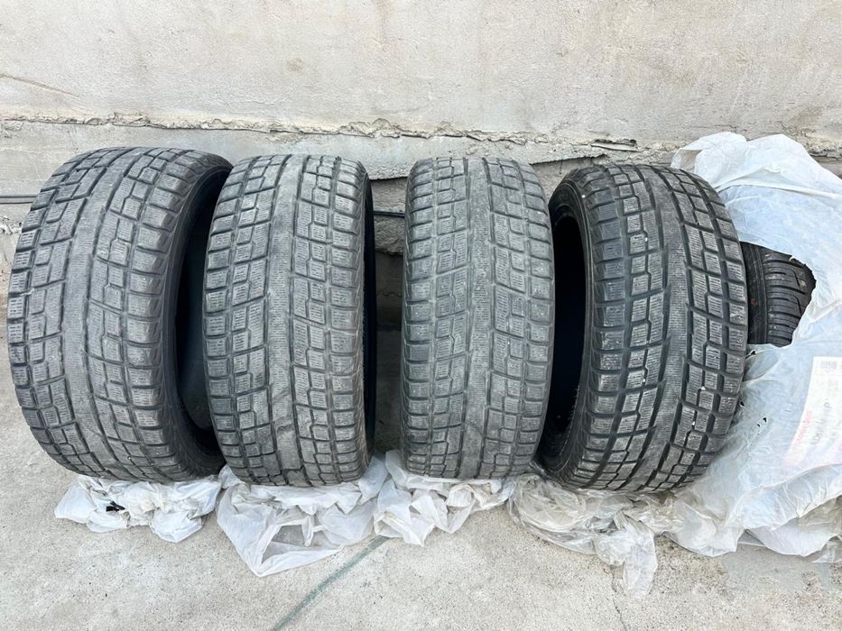 Зимние шины 275/45/R20