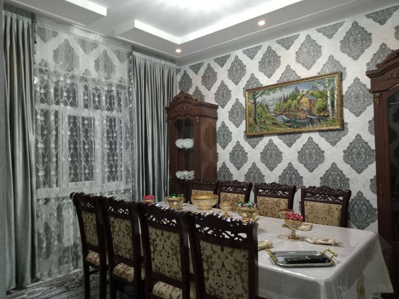 Xonabotda 4xonali hovli sotiladi