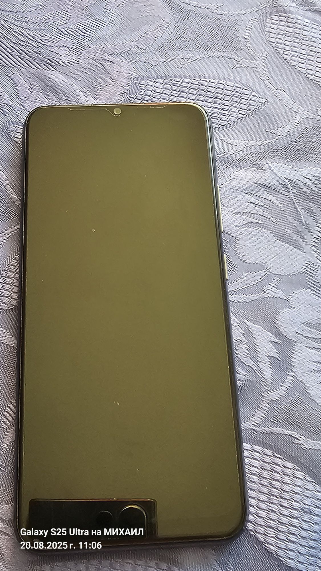Телефон Realme C25Y