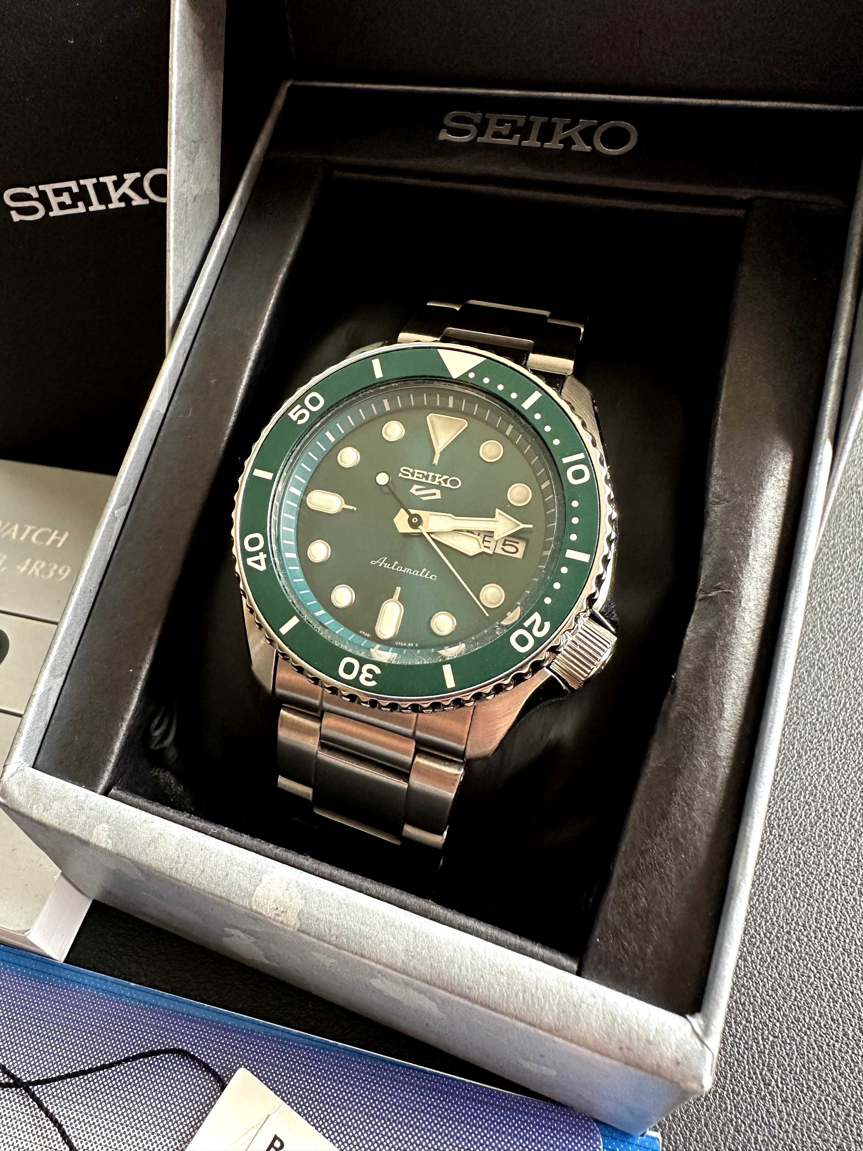 Продавам Seiko 5 Sports SRPD61K1