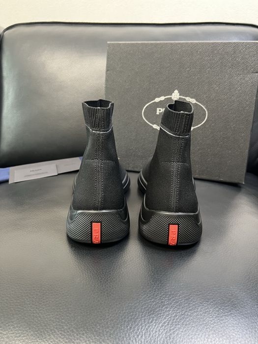 Adidasi Prada , calitate premium , noi , 41 , pe comanda