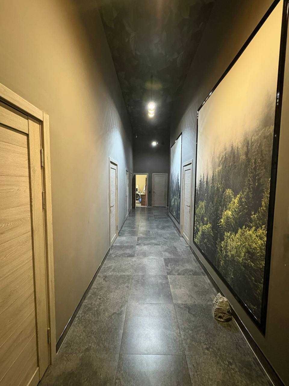 Markazda Ofis yoki Biznes Uchun Joy 232 m² C-5 Erudit. LaLi Restorani.
