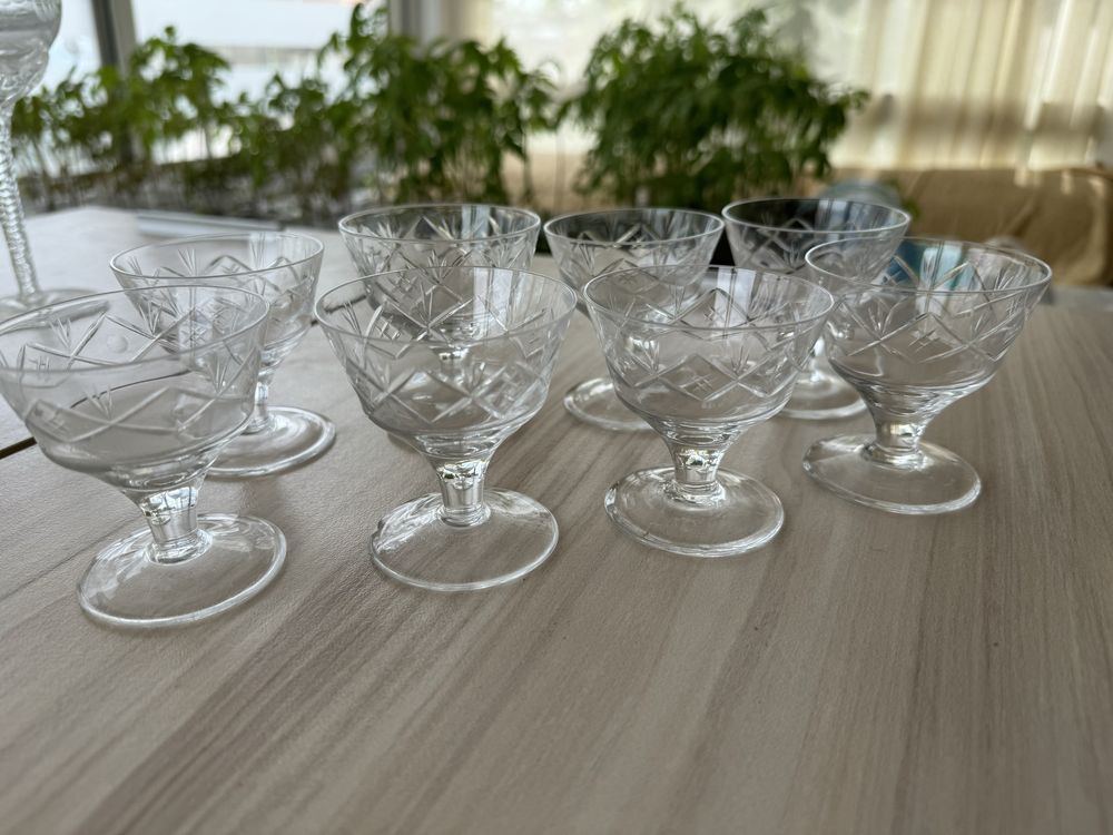 Кристални чаши четири размера
