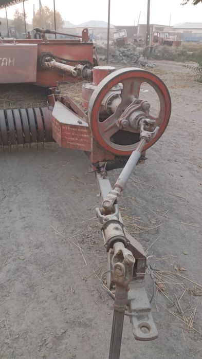 Пресс подборщик Киргизия сотилади хамма жойи радной 2500$