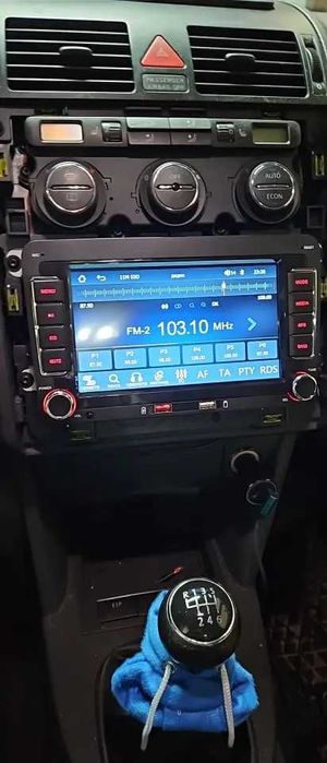 Player Volkswagen Golf 5 Touran Passat B6