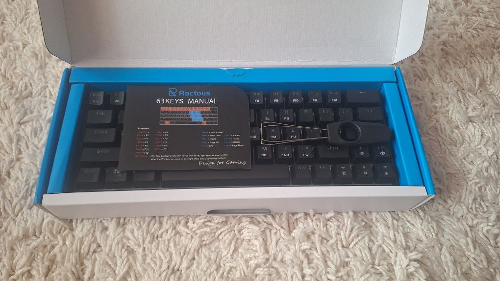 Tastatură gaming mecanică Ractous RTK63 Blue Switch (Black)