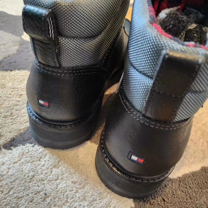 Ghete originale  Tommy Hilfiger 100% piele adevărată